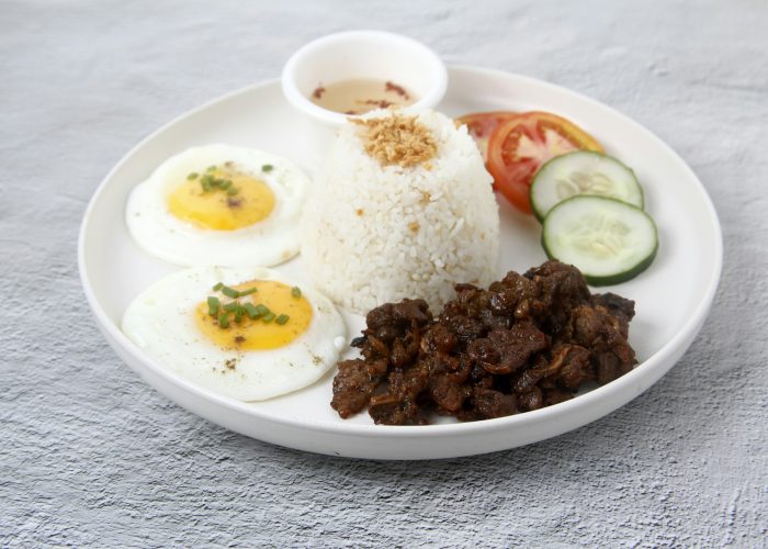 Freshly cooked Filipino food called Tapsilog